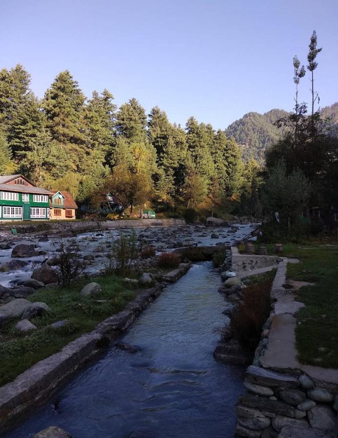 Hotel Lidder Palace Pahalgam Exterior photo